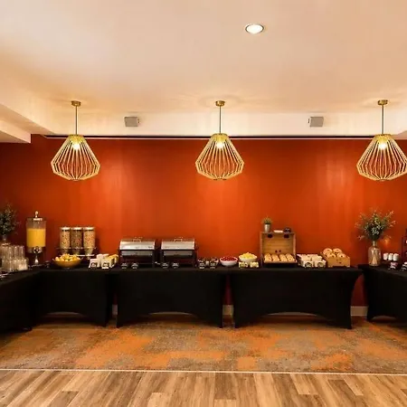 Hayes Street Downtown, Trademark By Wyndham 3* Nashville