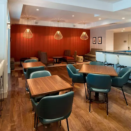 Hayes Street Downtown, Trademark By Wyndham 3*