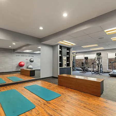 Fairfield & By Marriott Downtown-metrocenter Hotel