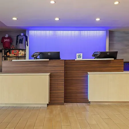 Fairfield & By Marriott Downtown-metrocenter Hotel Nashville