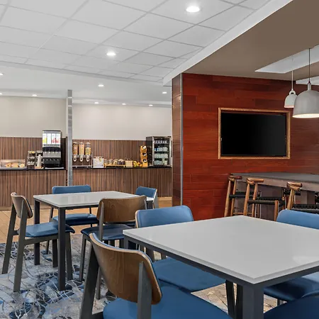 Hotel Fairfield & By Marriott Downtown-metrocenter