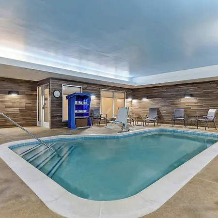 Fairfield & By Marriott Downtown-metrocenter Nashville