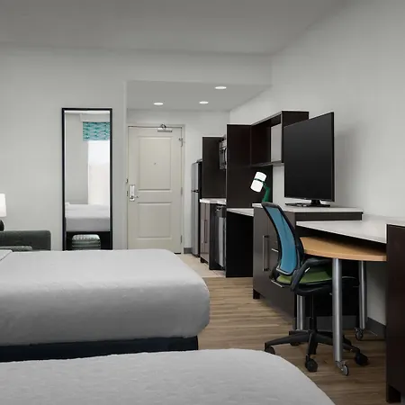 Home2 Airport Hotel 3*