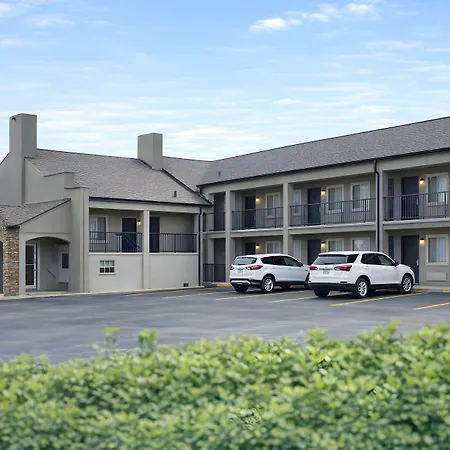 Quarters & Hotel 3*