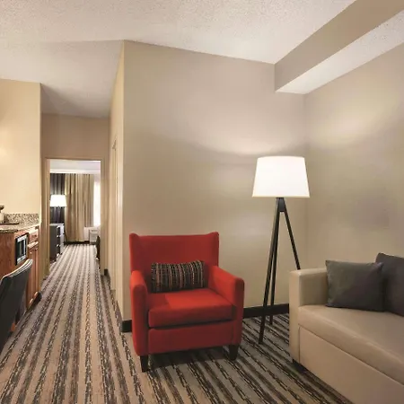 Hotel Country & By Radisson, Airport East, Tn 4*
