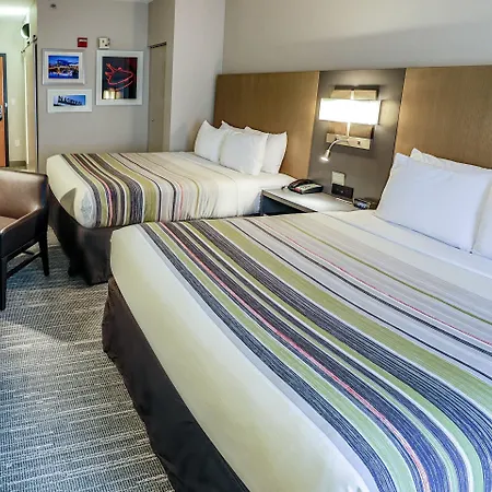 Country & By Radisson Airport Tn 4*