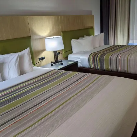 Country & By Radisson, Nashville, Tn