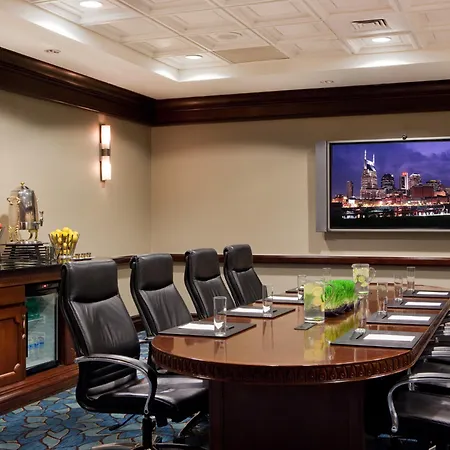 Hotel Hilton Downtown 4*