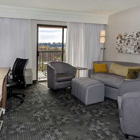 Hotel Courtyard By Marriott At Opryland Nashville