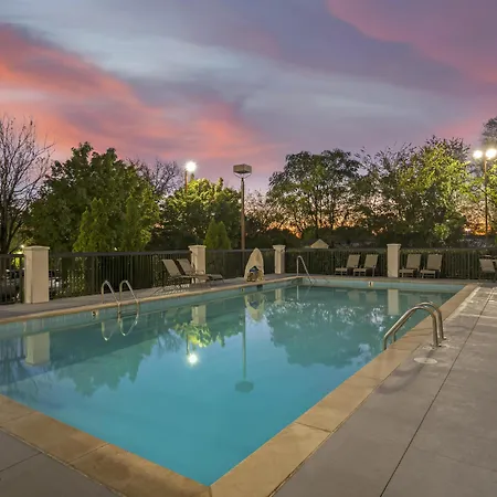 Western Near Opryland Hotel