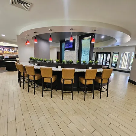 Hotel Club & Nashville