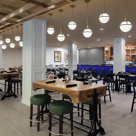 Hotel Delta By Marriott Airport Nashville