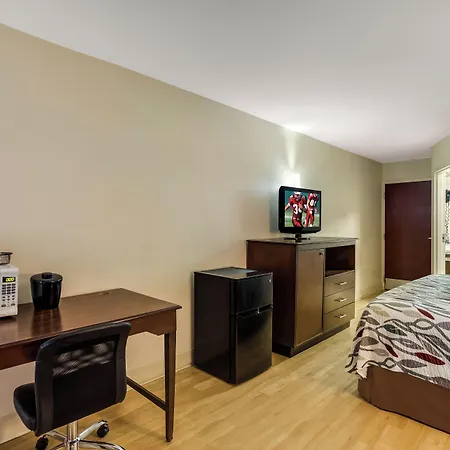 Red Roof - Music Motel 2*