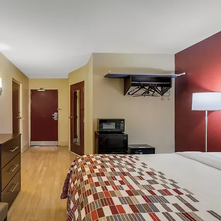 Red Roof - Music Motel