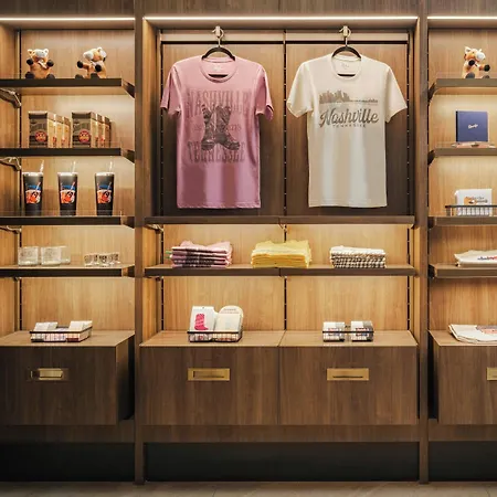 Hotel Sheraton Music Airport 4*