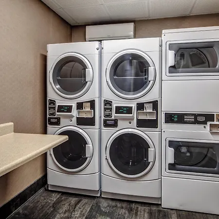 Hotel Courtyard By Marriott Vanderbilt West End 3*