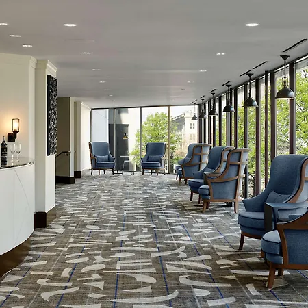 Doubletree By Hilton Downtown