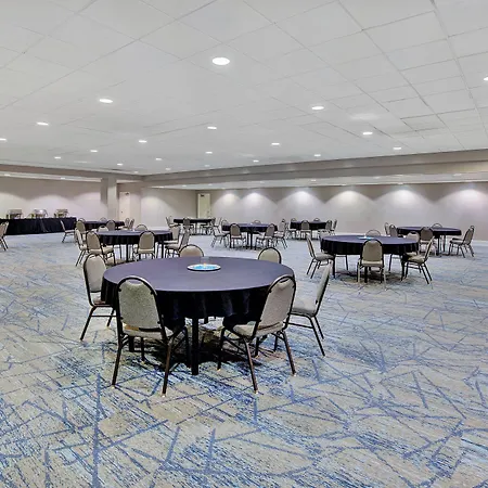 Express Nashville-downtown - Broadway By Ihg Hotel 3*