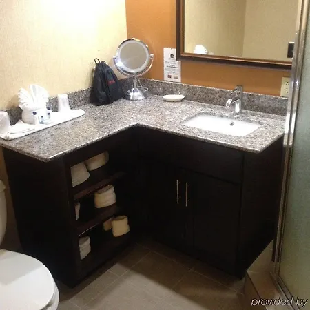 Western Near Opryland 3*