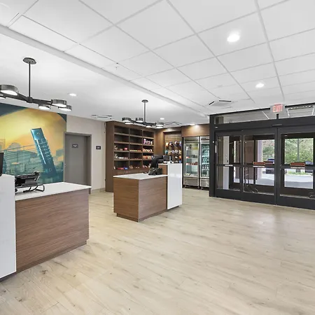 La Quinta By Wyndham Airport/opryland Hotel 3*