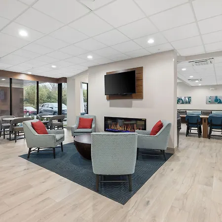 Hotel La Quinta By Wyndham Airport/opryland 3*