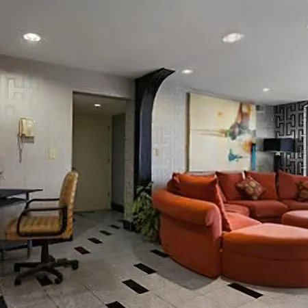 Super 8 By Wyndham Hermitage Nashville