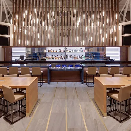 Hotel Airport Marriott