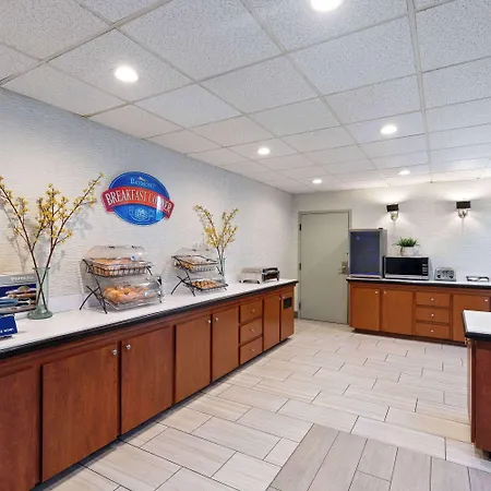 Baymont By Wyndham Airport Nashville