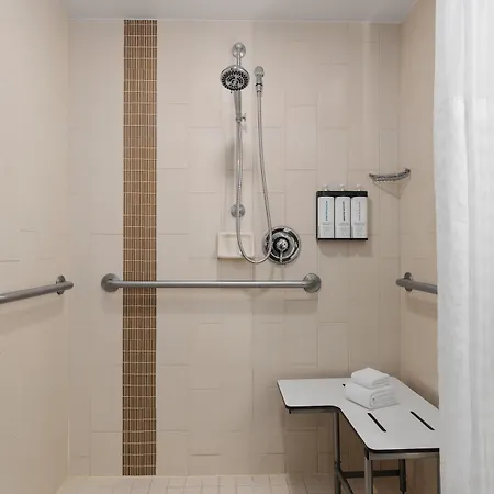 Hyatt Select Opryland 3*