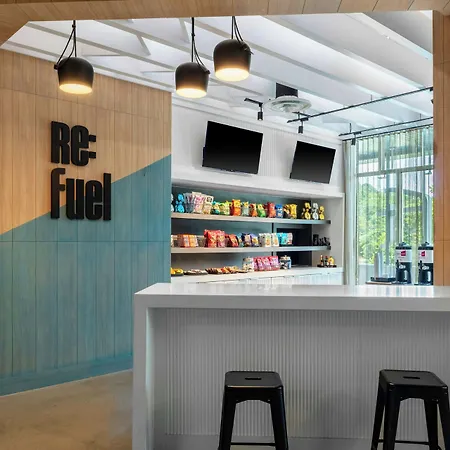 Aloft By Marriott Airport