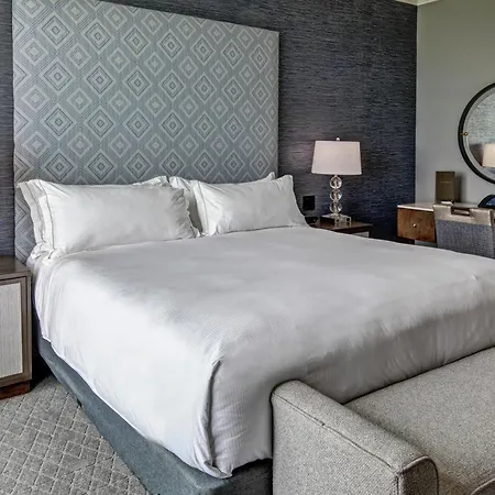 Hilton Hills 4*