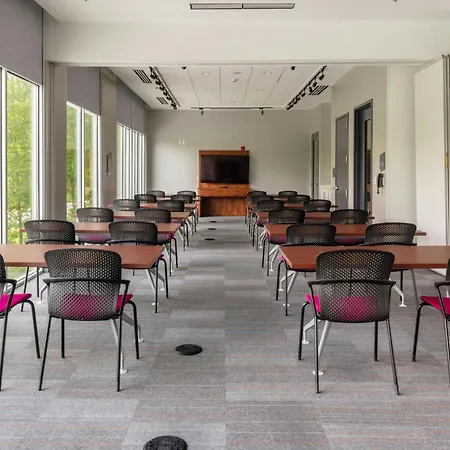 Aloft By Marriott Airport Hotel Nashville