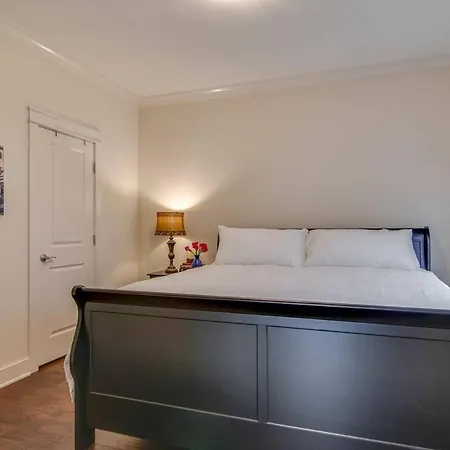 Modern 3 King Belmont Retreat With 2 Living Walk To Belmont & Vanderbilt Near Music Row The Gulch & 12th South 2 Miles To Broadway Large Dining Table Smart Tvs Parking 24 Hr Hospitality