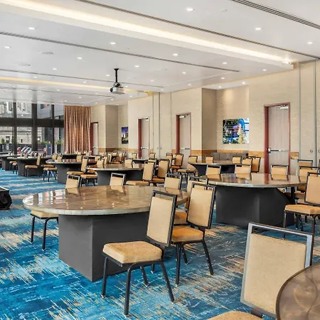 Hotel Cambria Downtown