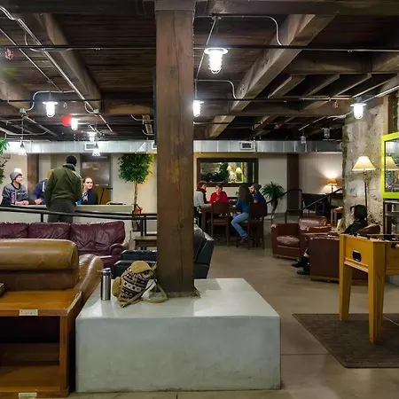 Hostel Downtown - Adults Only