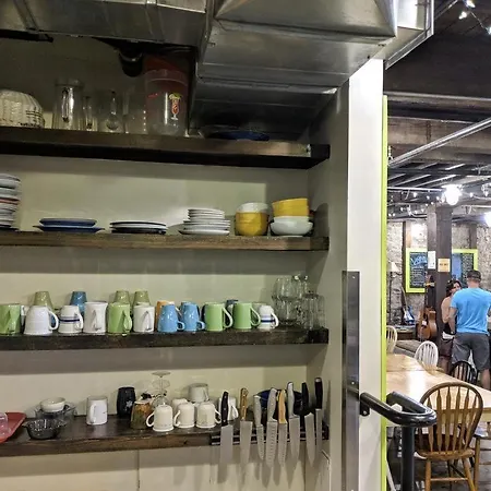 Downtown - Adults Only Hostel