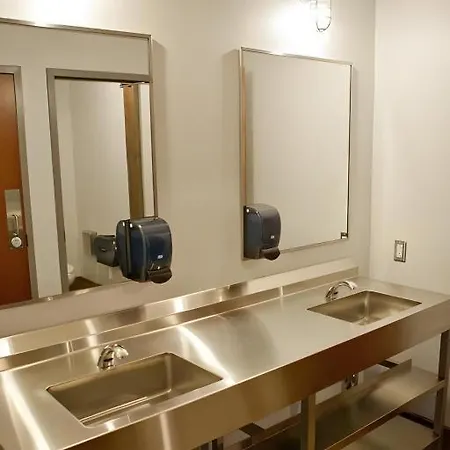Hostel Downtown - Adults Only