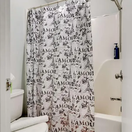 Apartment Beautiful 3 Bedroom- Free Parking 2m To Broadway Nashville