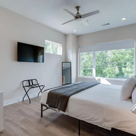 Apartment Prime West End 2br W, Sauna And Balcony Near Vandy! Nashville