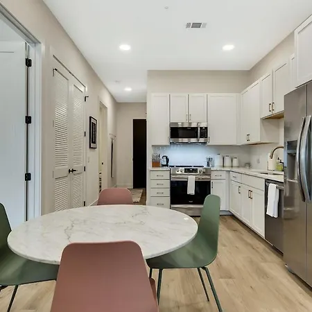Jolene On Main - East Nash - 1 Mile To Dtnash - New Nashville