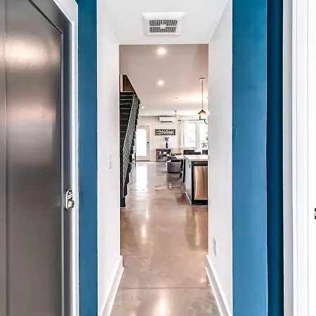 4br/5ba Rooftop Bar | Sleeps 12 | 1 Mi To Nissan Holiday home Nashville