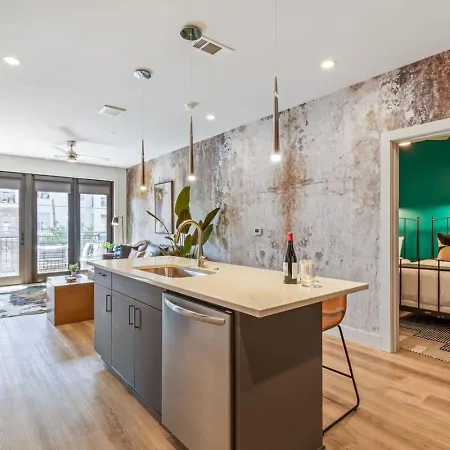 Walk To Nightlife, Vanderbilt, Minutes To Broadway Holiday home