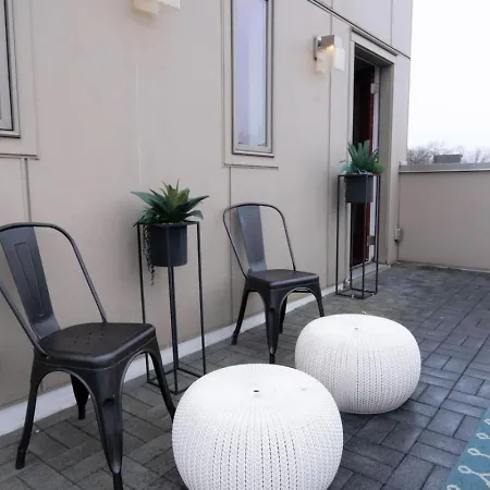 Holiday home Music Skyline 4br Gulch Rooftop Garage *