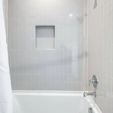 Skyline Vue 4 6 Baths Rooftop, Game Holiday home *