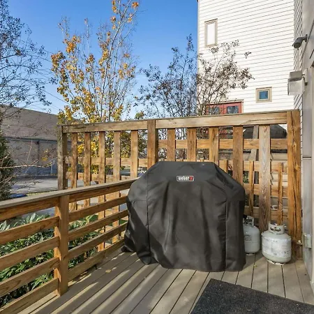 Steps To The Gulch 4br 3,5 Ba Rooftop Wet Bar Holiday home *