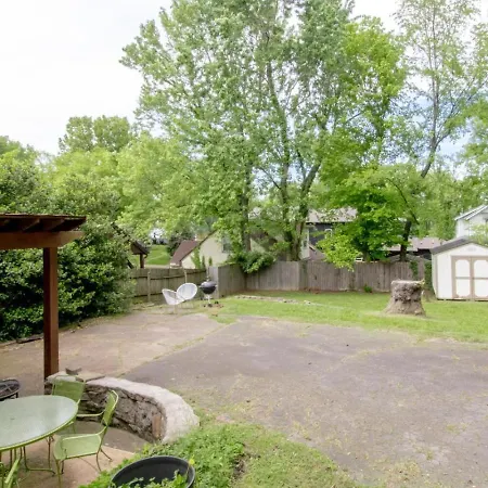 Unique And Stylish East 3 Bedroom 2.5 Bath Holiday home *