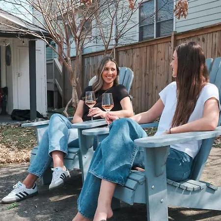 Historic Family *walk To Bars & Restaurants* Holiday home Nashville