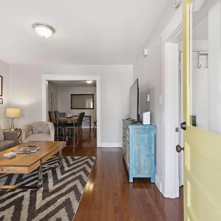 Holiday home Historic Family *walk To Bars & Restaurants*