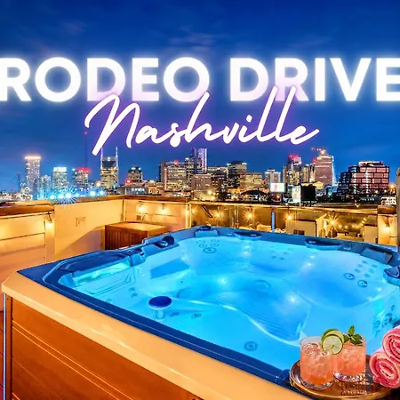 Double Rooftop Decks Hot Tub Karaoke * Nashville