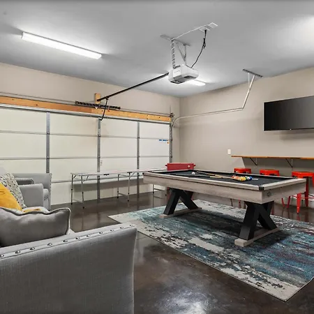 Music Mansion 2 Miles To Broadway - 13 Beds * Nashville